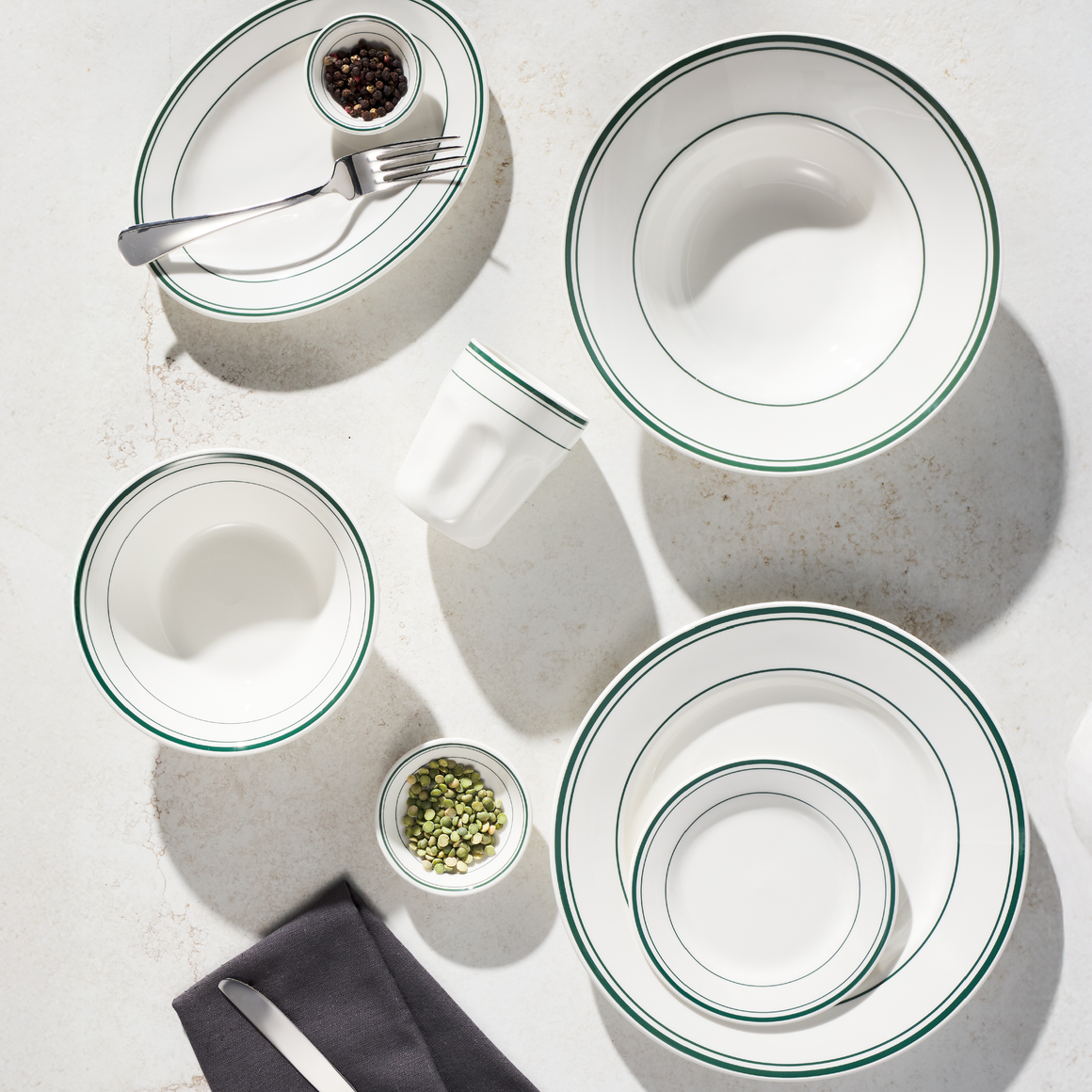 Maxwell & Williams Bistro Green Rim
